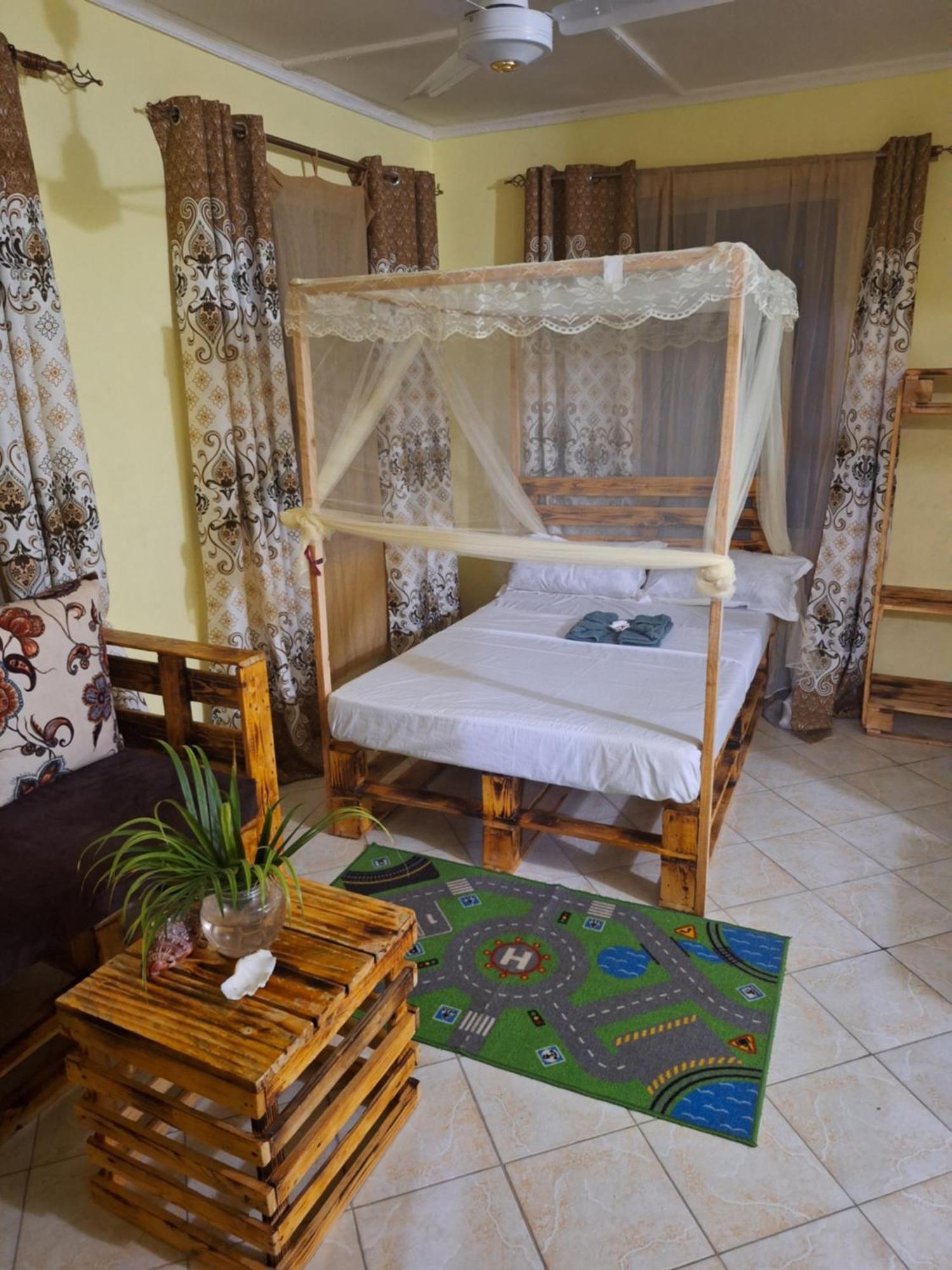 Mount Zion Guest House, Mtwapa Mtomondoni Mombasa Exterior foto